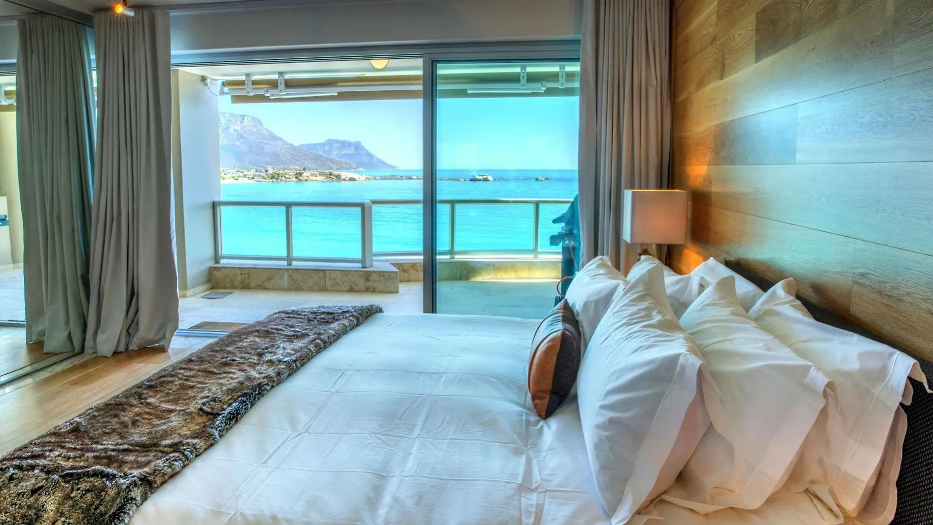 Clifton Rocks Daire Cape Town